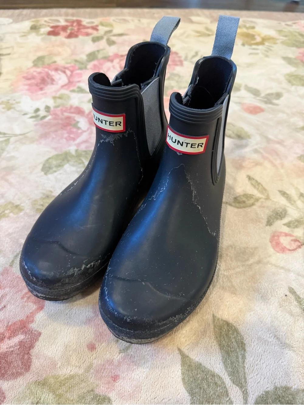 Hunter women’s Black Chelsea Rain Boots